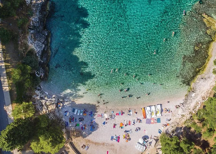 2 Bedroom Gorgeous In Pula