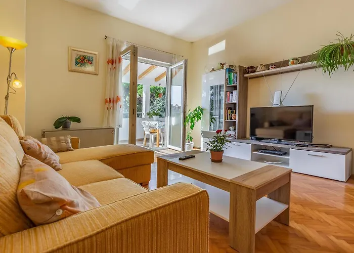 2 Bedroom Gorgeous In