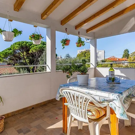 2 Bedroom Stunning In * Pula